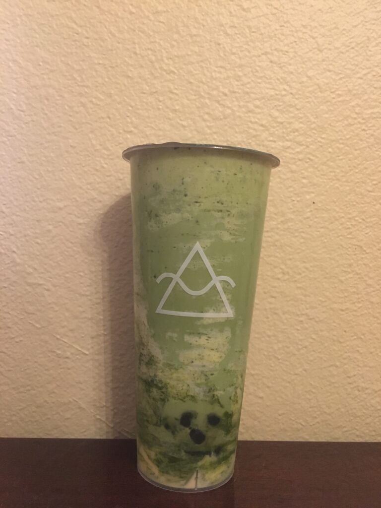 Omomo Matcha logo