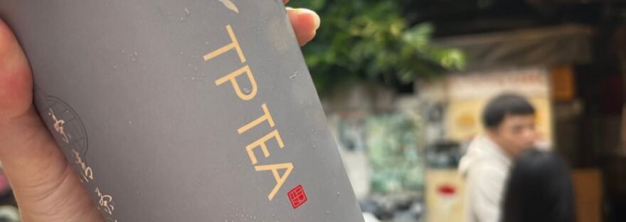 Osmanthus Tieguanyin Tea Latte with Pearls